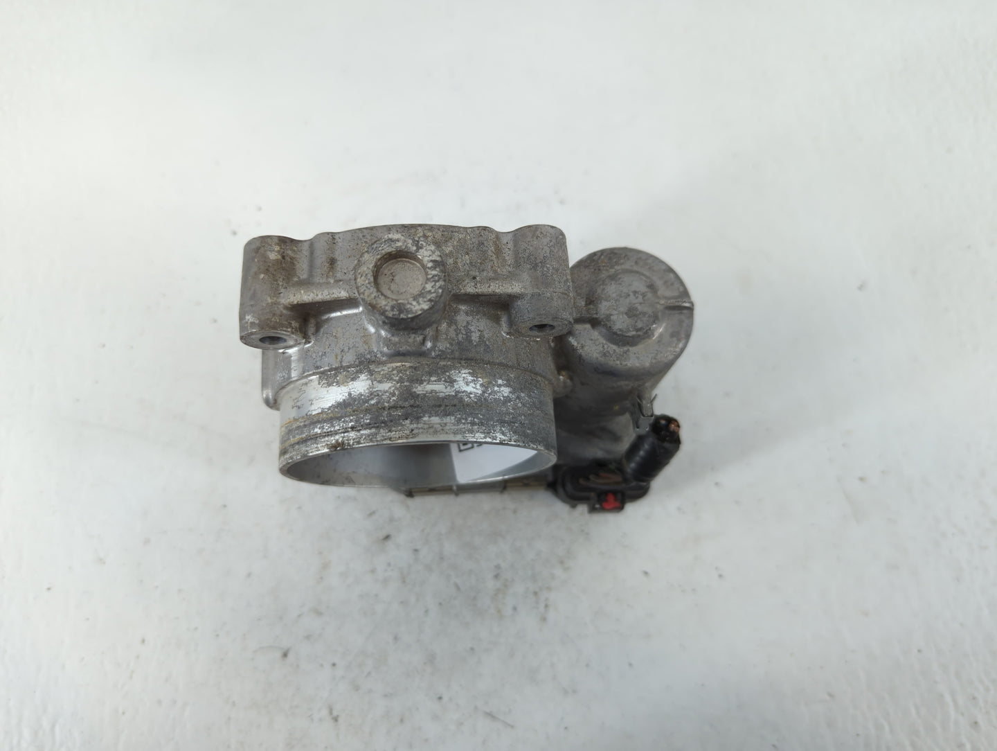 2011-2016 Chrysler Town & Country Throttle Body P/N:0 280 750 570 05184349AC Fits OEM Used Auto Parts - Oemusedautoparts1.co