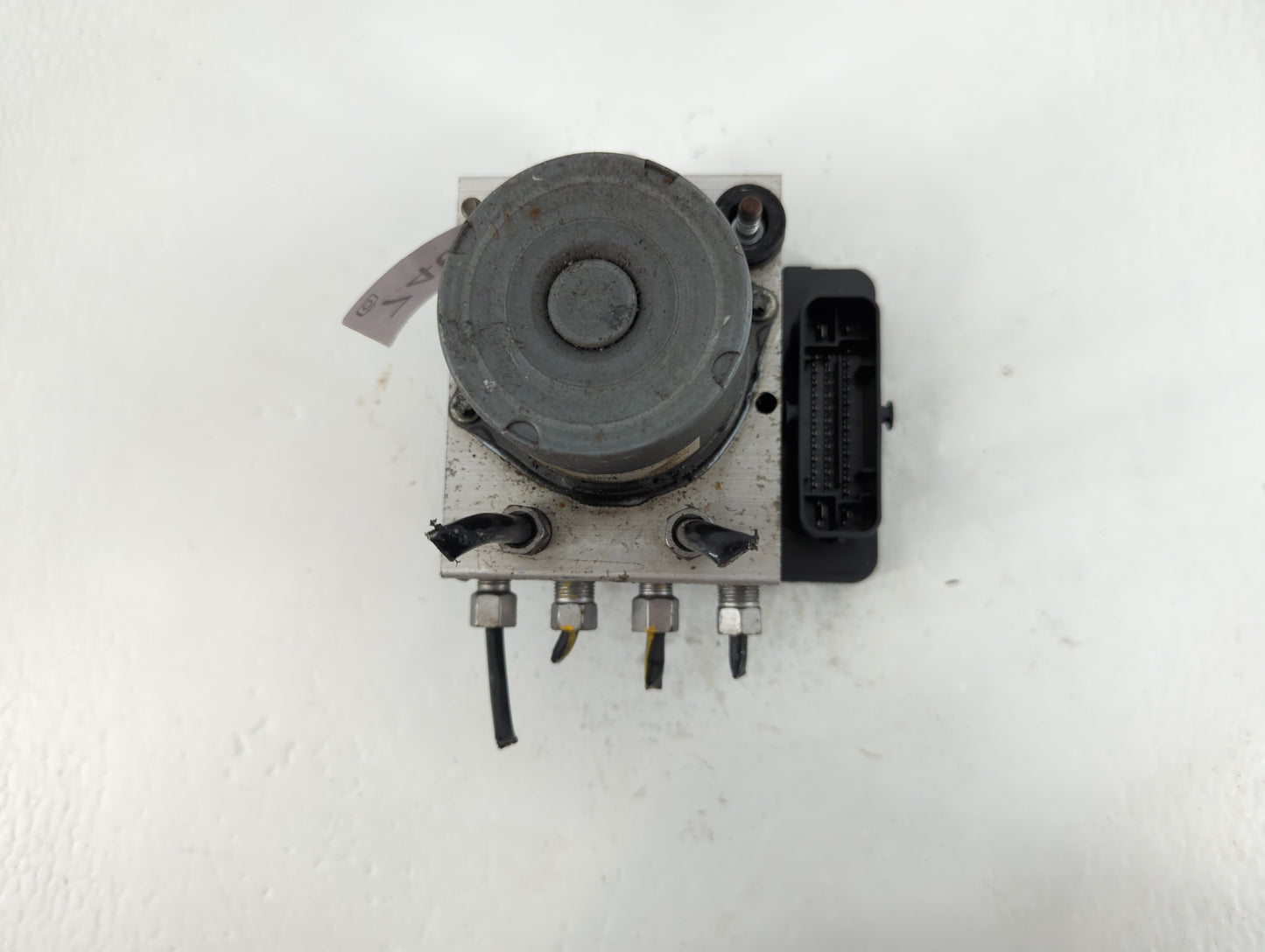 2014 Chrysler Town & Country ABS Pump Control Module Replacement P/N:P68183803AC Fits OEM Used Auto Parts - Oemusedautoparts
