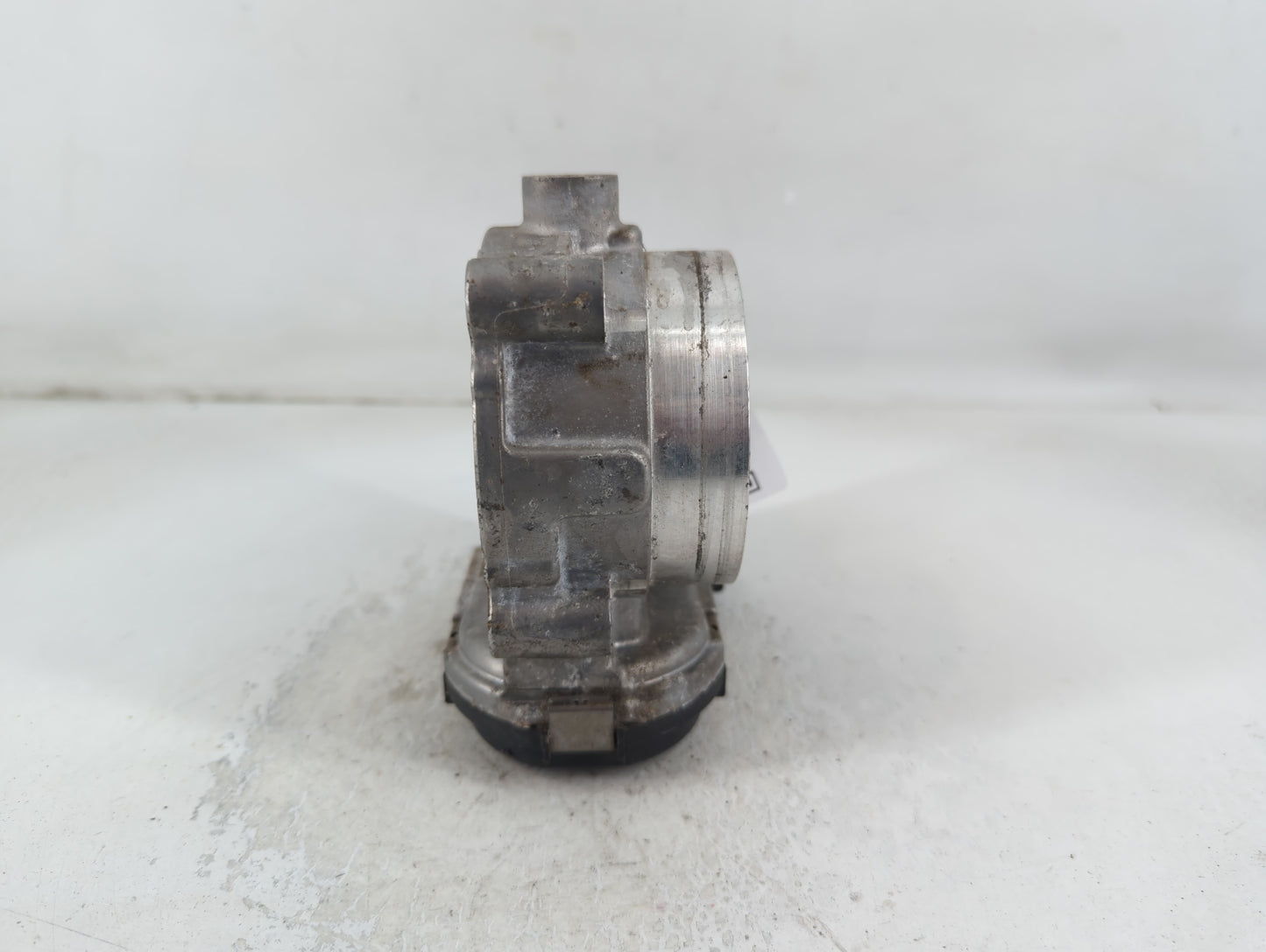 2011-2016 Chrysler Town & Country Throttle Body P/N:0 280 750 570 05184349AC Fits OEM Used Auto Parts - Oemusedautoparts1.co