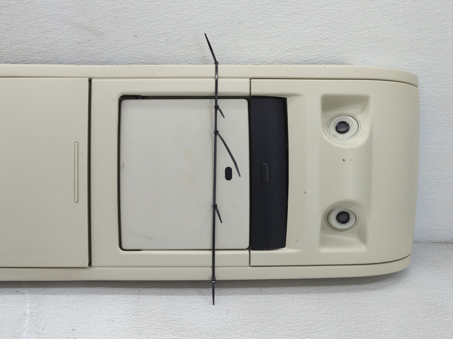2014 Chrysler Town & Country Overhead Roof Console - Oemusedautoparts1.com