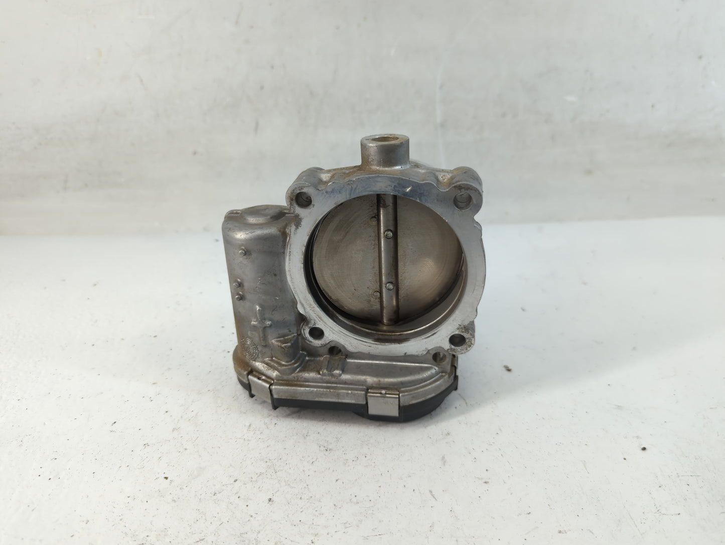 2011-2016 Chrysler Town & Country Throttle Body P/N:0 280 750 570 05184349AC Fits OEM Used Auto Parts - Oemusedautoparts1.co