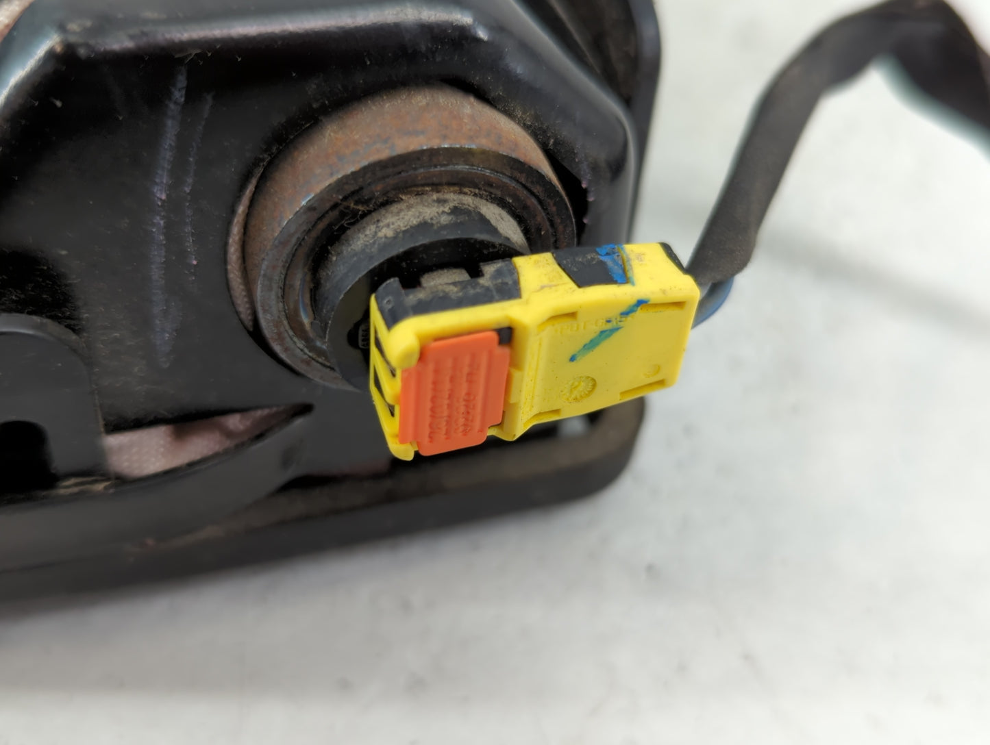 2014-2016 Chrysler Town & Country Air Bag Driver Left Knee OEM P/N:TDKLT134A1607 Fits Fits 2014 2015 2016 2017 2018 OEM Used