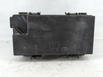 compare product 2014-2014 Chrysler Town & Country Fusebox Fuse Box Relay Module Tipm