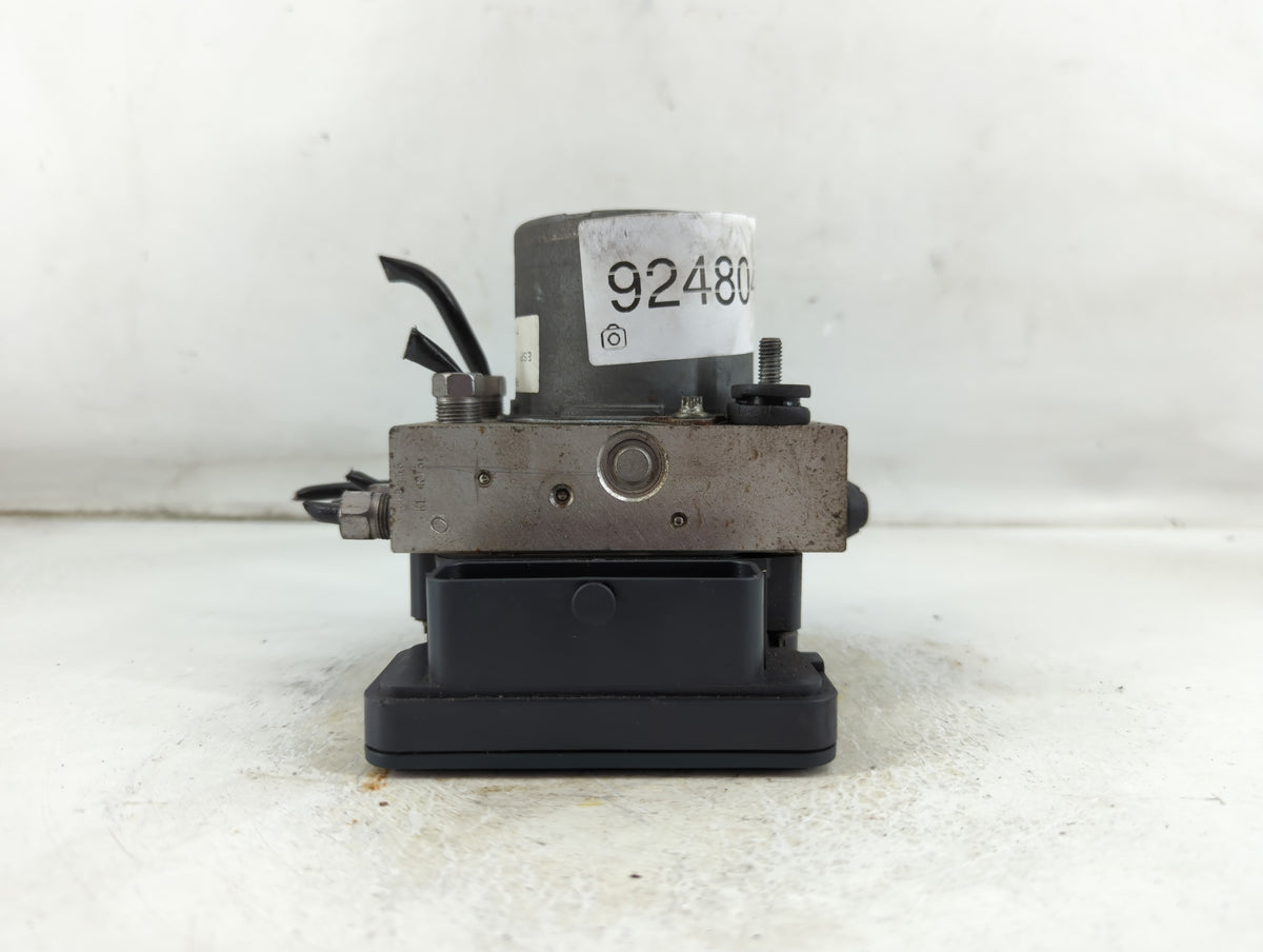 2014 Chrysler Town & Country Anti-Lock Brake ABS Pump Module Actuator OEM P/N:P68183803AC Fits OEM Used Auto Parts - Oemused