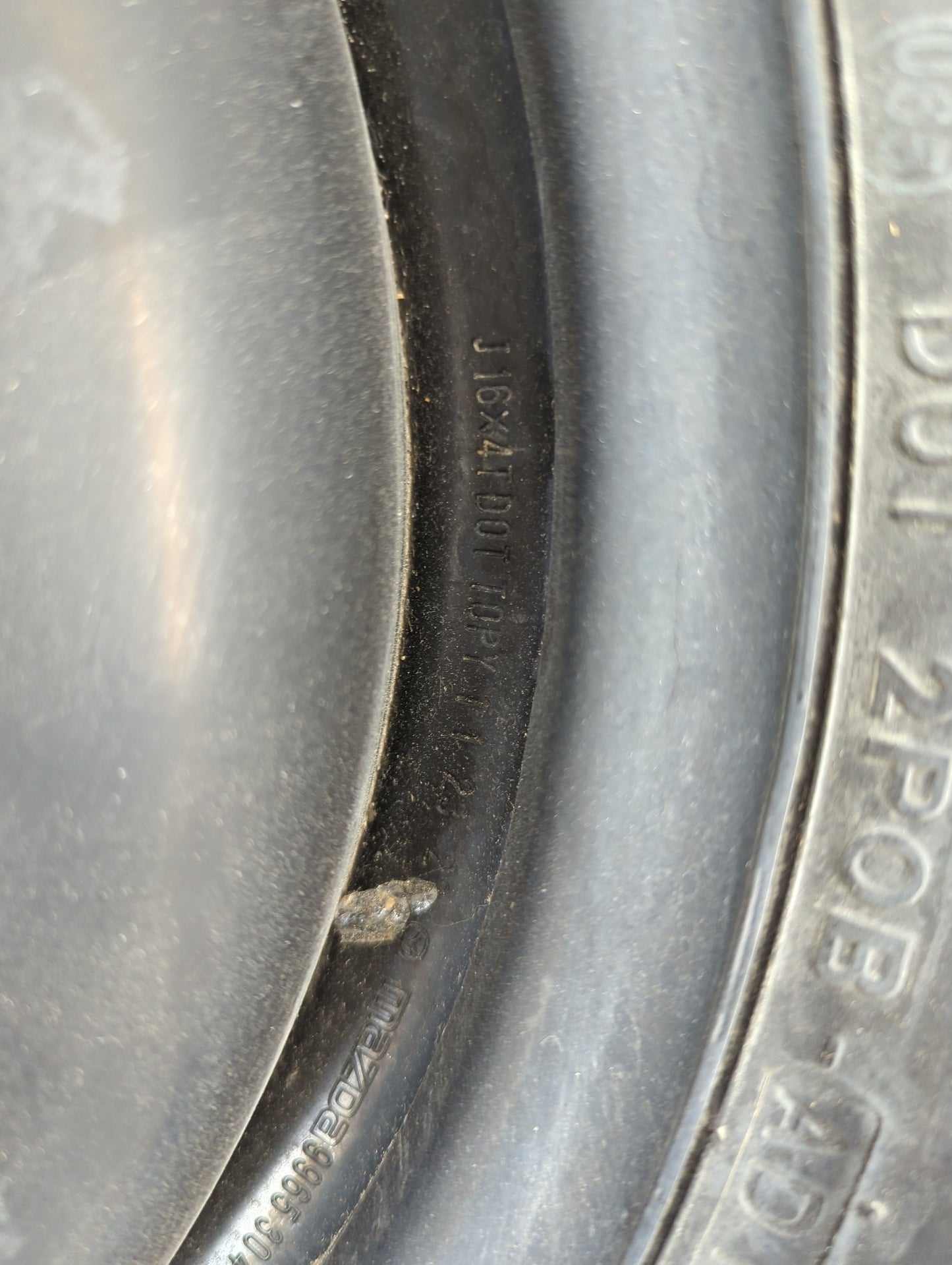 2008-2015 Chrysler Town & Country Spare Donut Tire Wheel Rim Oem 925282 - Oemusedautoparts1.com