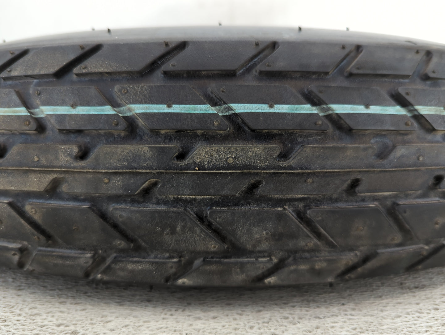 2008-2015 Chrysler Town & Country Spare Donut Tire Wheel Rim Oem 925282 - Oemusedautoparts1.com
