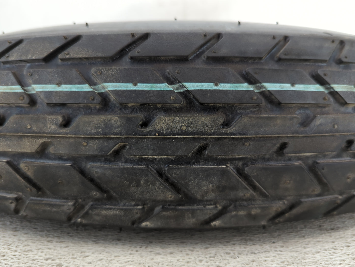 2008-2015 Chrysler Town & Country Spare Donut Tire Wheel Rim Oem 925282 - Oemusedautoparts1.com
