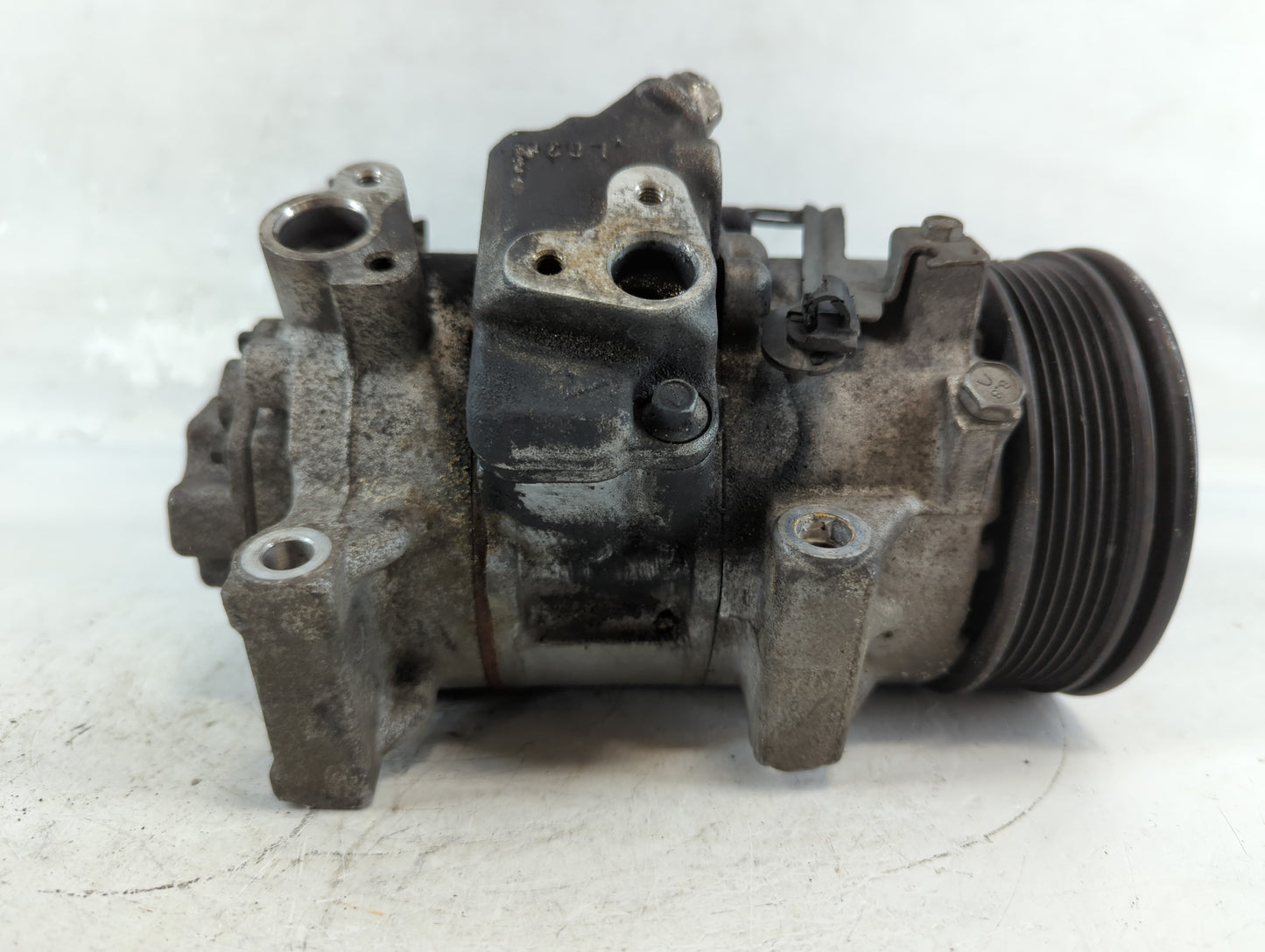 2011-2016 Chrysler Town & Country Air Conditioning A/c Ac Compressor Oem - Oemusedautoparts1.com
