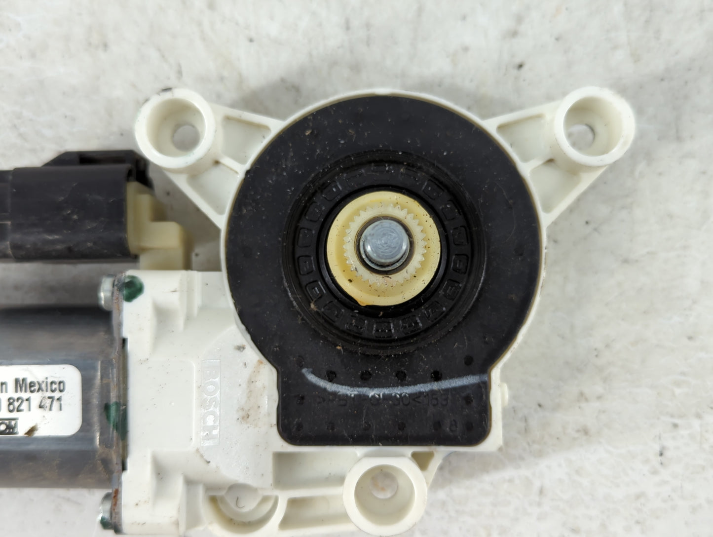 2014 Chrysler Town & Country Passenger Front Right Power Window Motor - Oemusedautoparts1.com
