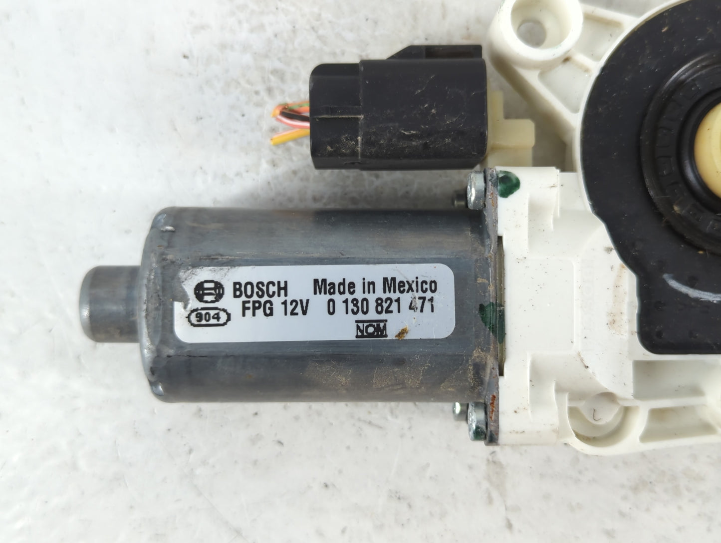 2014 Chrysler Town & Country Passenger Front Right Power Window Motor - Oemusedautoparts1.com