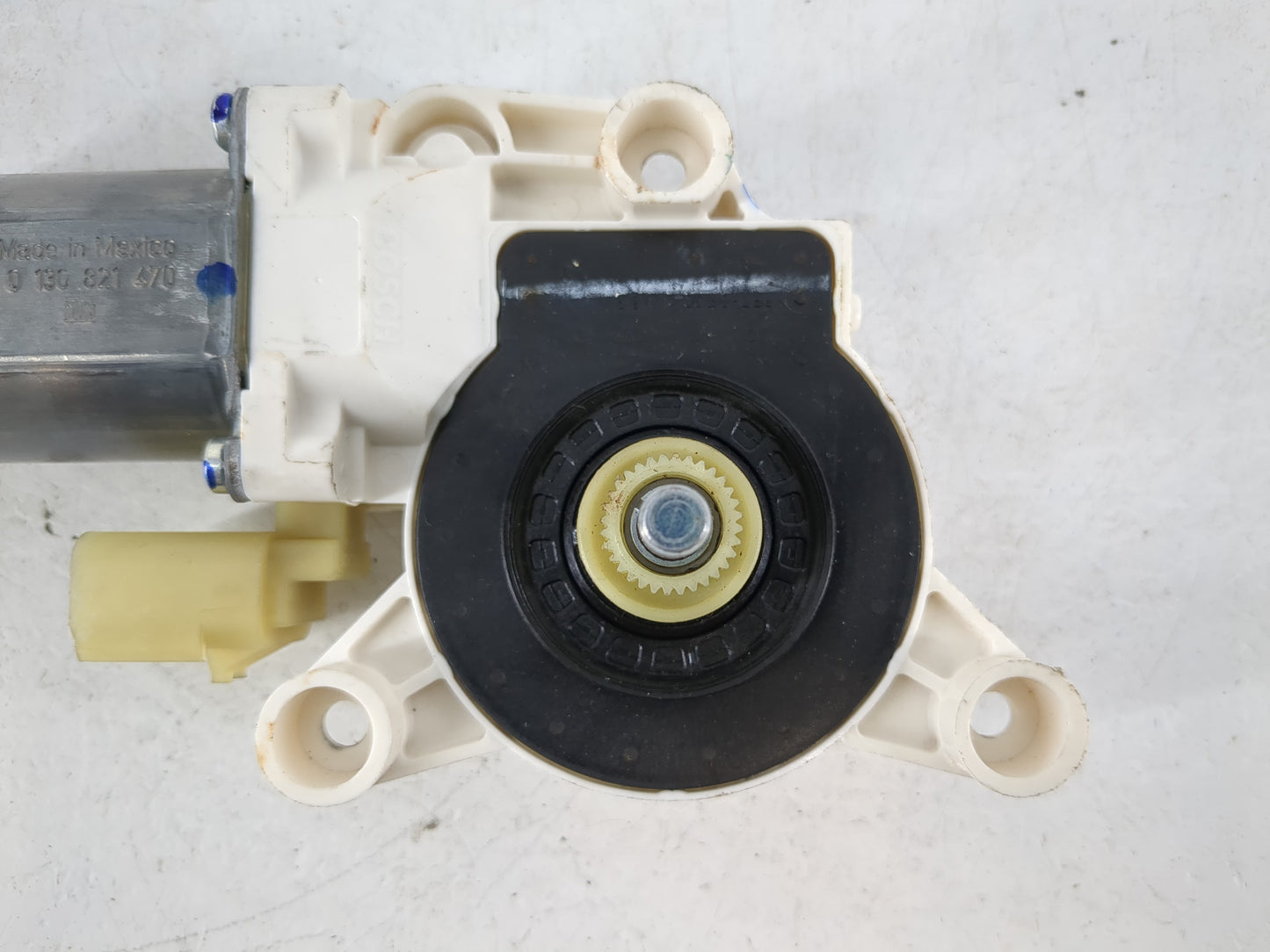 2008-2016 Chrysler Town & Country Passenger Rear Right Power Window Motor - Oemusedautoparts1.com