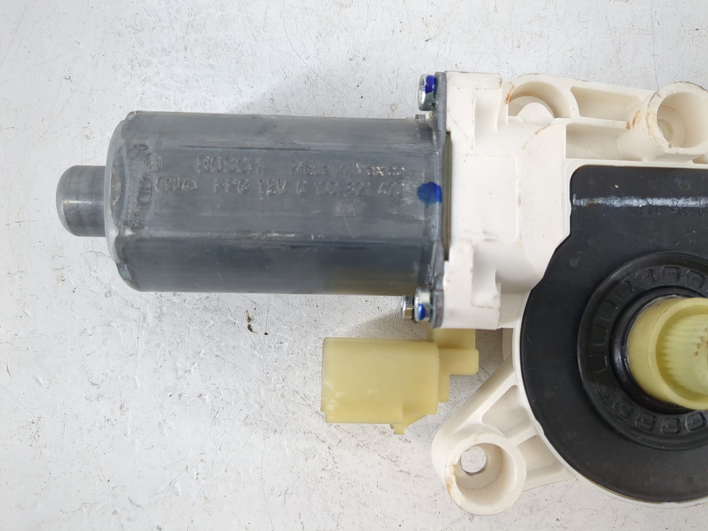 2008-2016 Chrysler Town & Country Passenger Rear Right Power Window Motor - Oemusedautoparts1.com