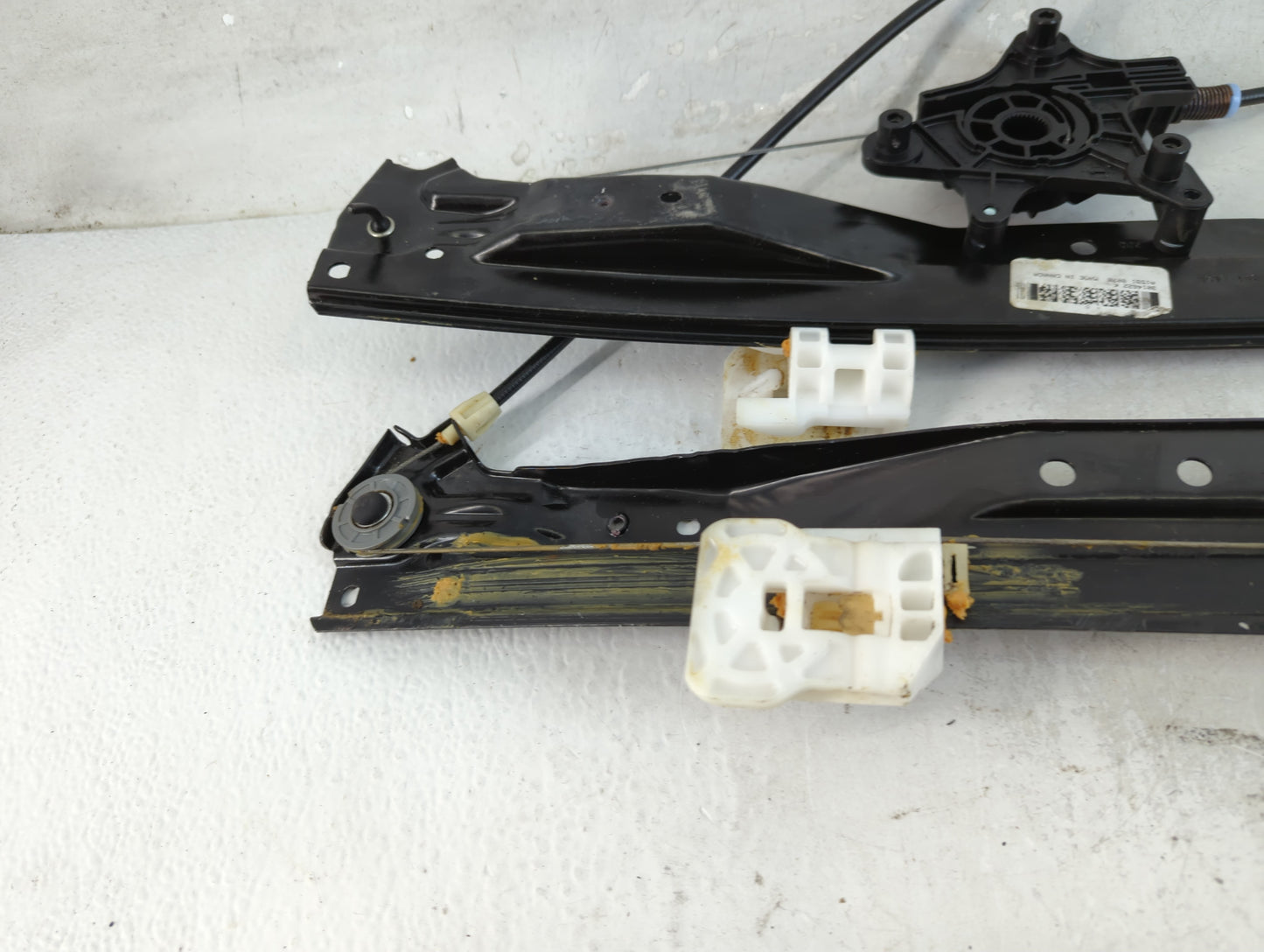 2008-2016 Chrysler Town & Country Window Regulator Right Passenger Rear - Oemusedautoparts1.com