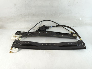 2008-2016 Chrysler Town & Country Used Window Regulator Passenger Front - Oemusedautoparts1.com