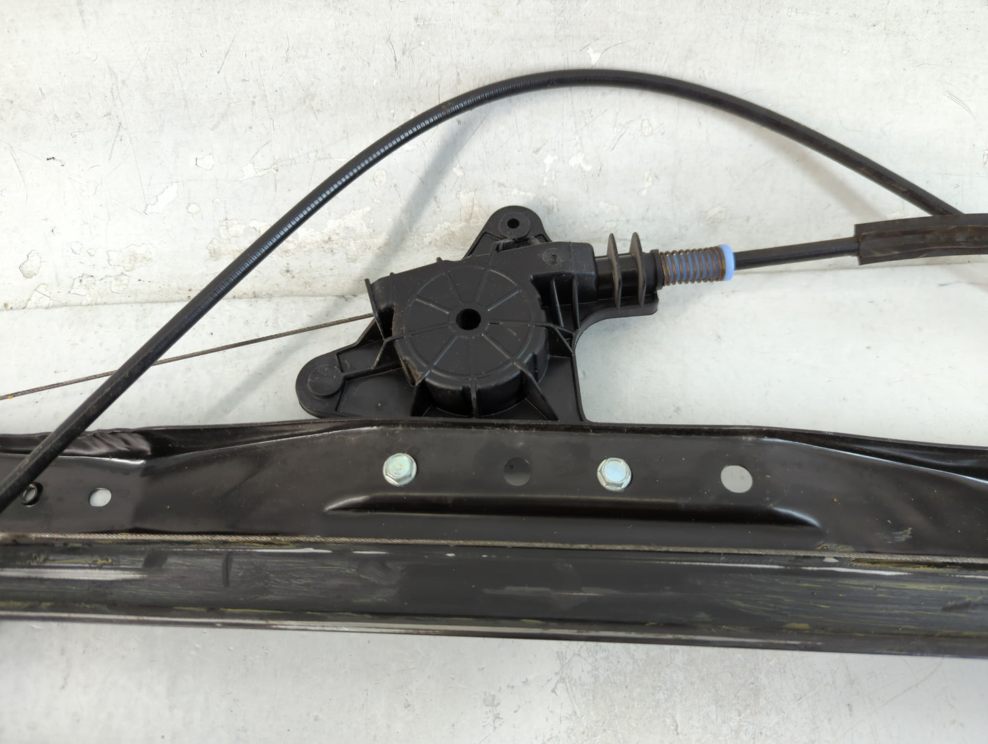 2008-2016 Chrysler Town & Country Used Window Regulator Passenger Front - Oemusedautoparts1.com