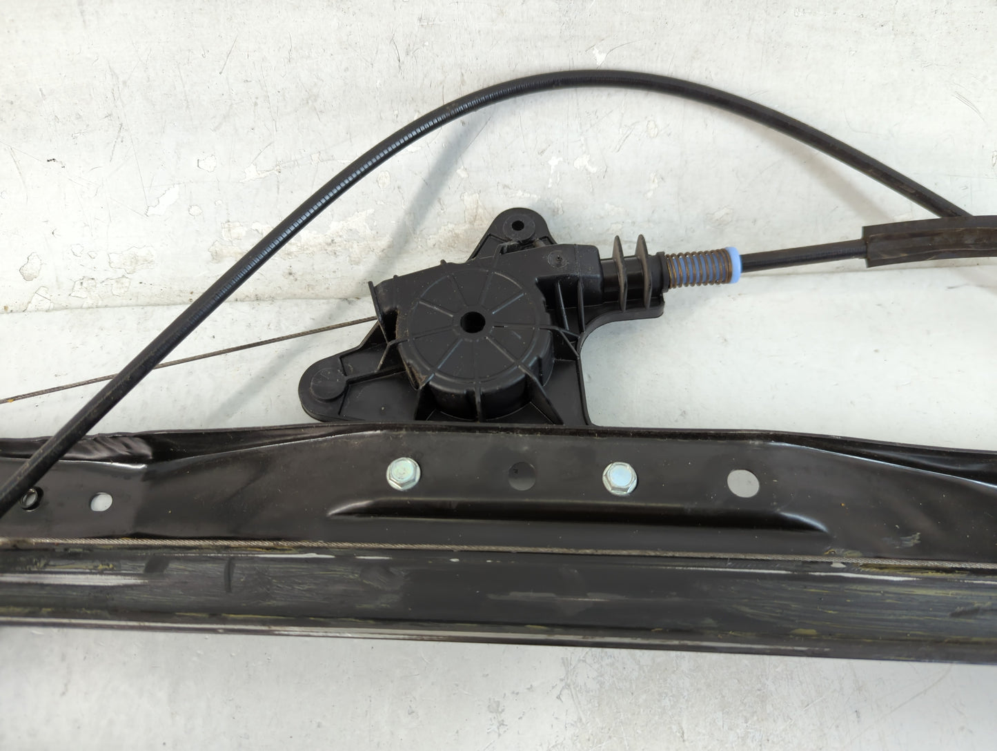 2008-2016 Chrysler Town & Country Used Window Regulator Passenger Front - Oemusedautoparts1.com
