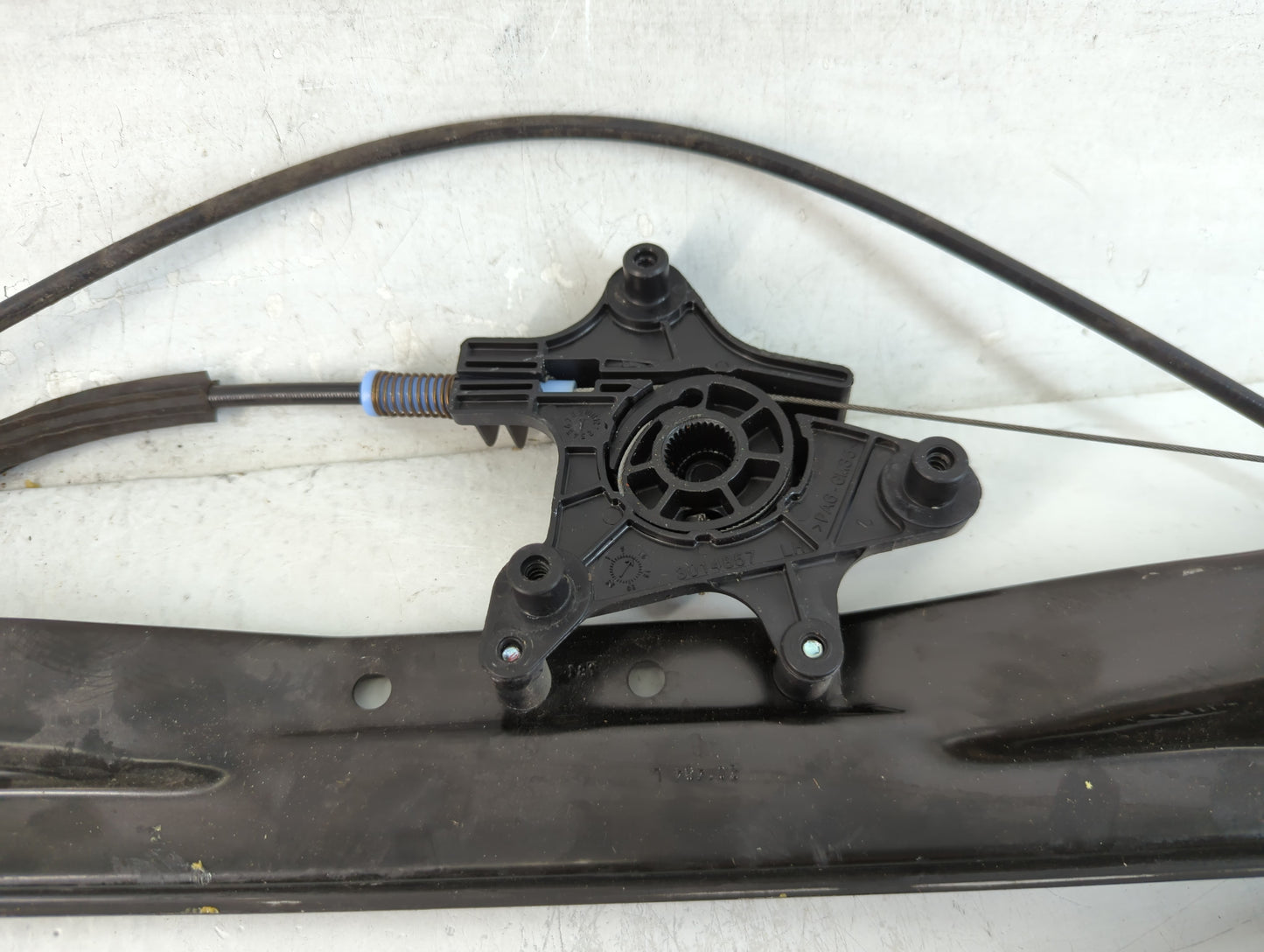 2008-2016 Chrysler Town & Country Used Window Regulator Passenger Front - Oemusedautoparts1.com