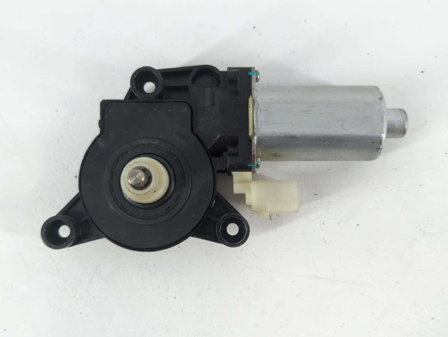 2014 Chrysler Town & Country Driver Left Front Window Regulator - Oemusedautoparts1.com