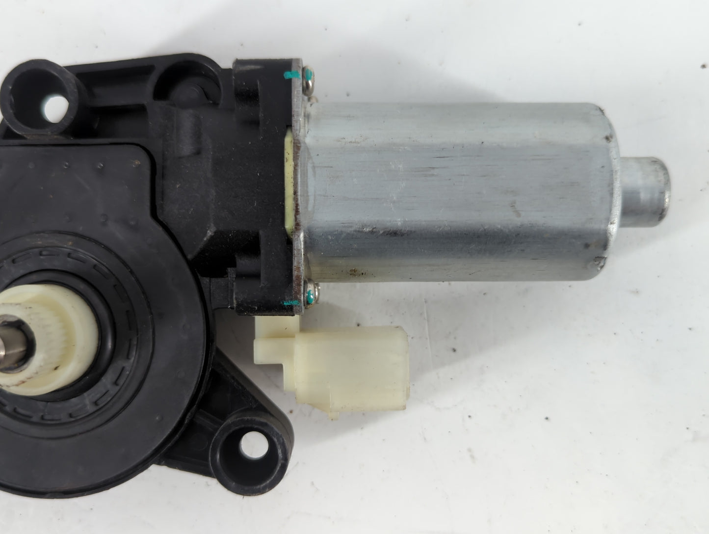 2014 Chrysler Town & Country Driver Left Front Window Regulator - Oemusedautoparts1.com