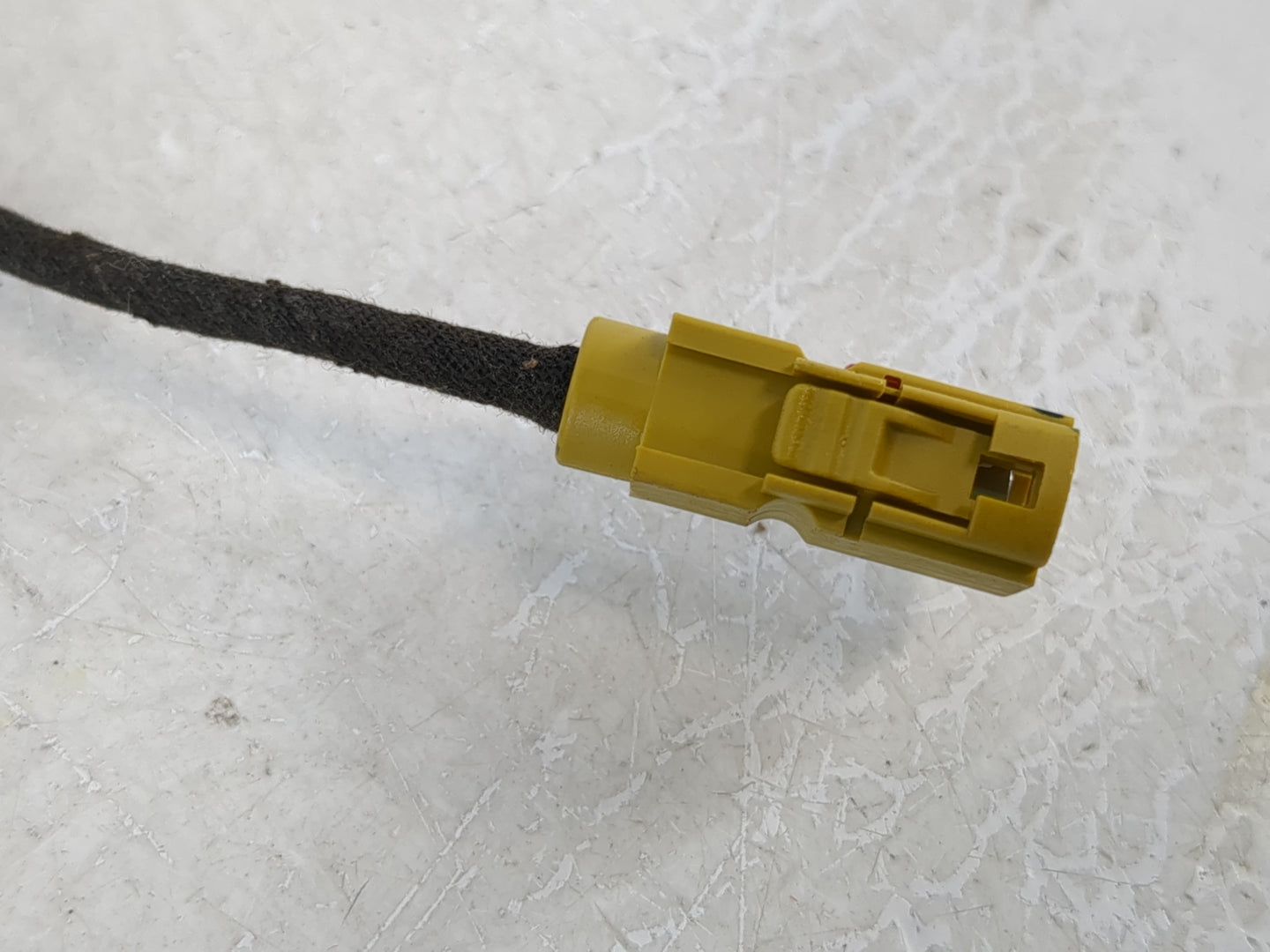2014 Chrysler Town & Country Radio Antenna Mast - Oemusedautoparts1.com