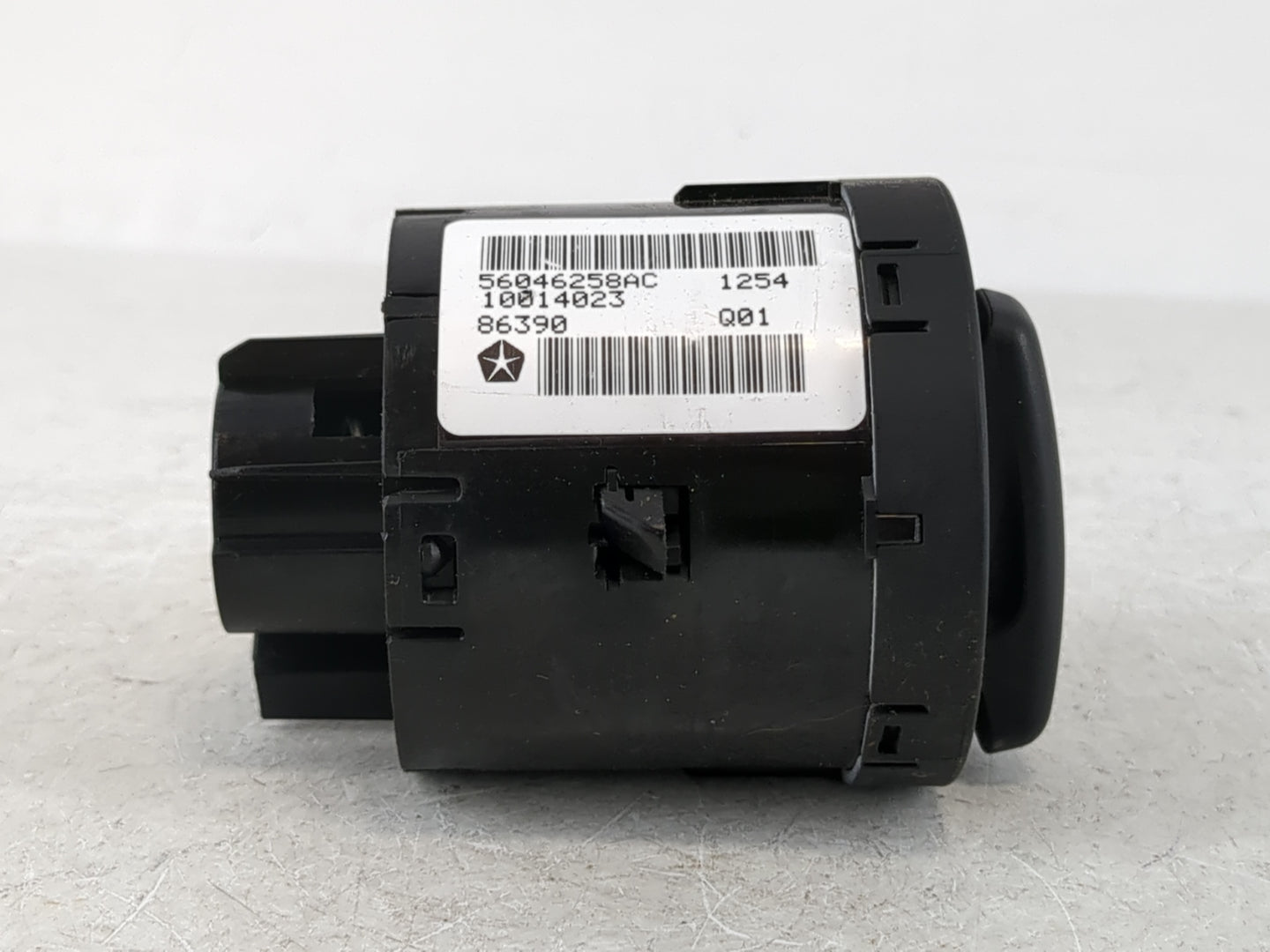 2011 Chrysler Town & Country Headlight Head Light Switch Lamp Control - Oemusedautoparts1.com