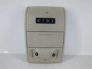 2011 Chrysler Town & Country Overhead Roof Console Interior Dome Light - Oemusedautoparts1.com