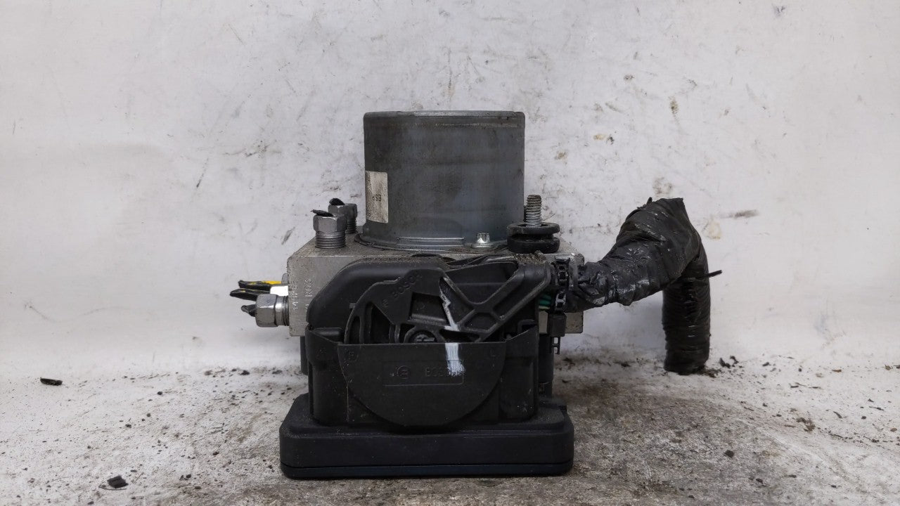 2014 Chrysler Town & Country ABS Pump Control Module Replacement P/N:68183803AC Fits OEM Used Auto Parts - Oemusedautoparts1