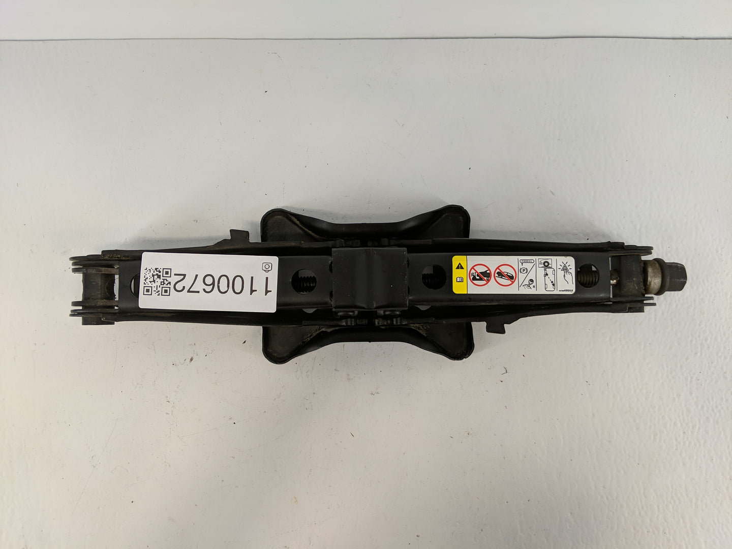 2014 Dodge Avenger Spare Scissor Car Jack - Oemusedautoparts1.com