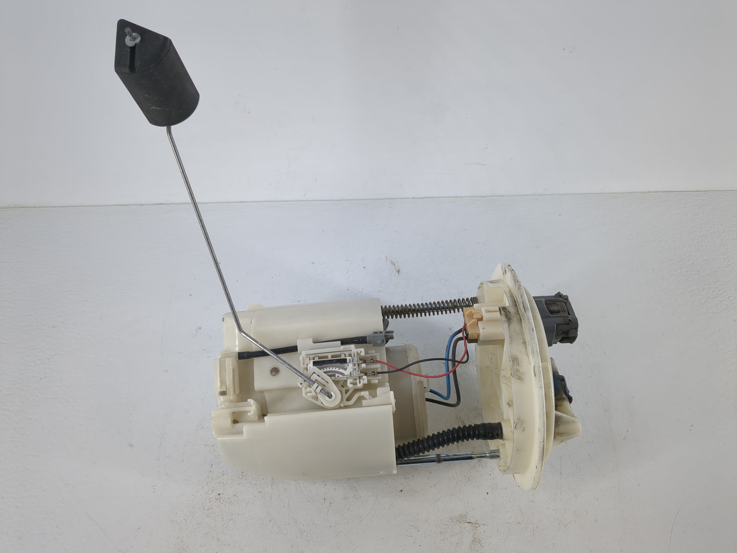 2008-2014 Dodge Avenger Electrical Gas Fuel Pump Assembly - Oemusedautoparts1.com