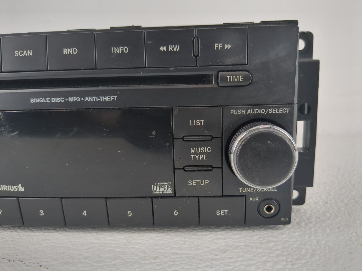 2013-2014 Dodge Avenger Radio AM FM Cd Player Receiver Replacement P/N:P05091163AC Fits Fits 2013 2014 OEM Used Auto Parts -