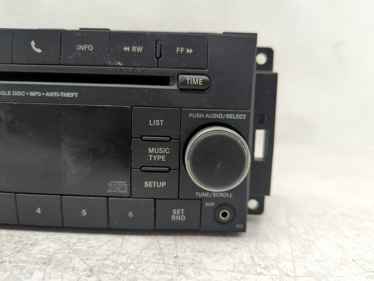 2013-2014 Dodge Avenger Radio AM FM Cd Player Receiver Replacement P/N:P05091197AC Fits Fits 2013 2014 OEM Used Auto Parts -
