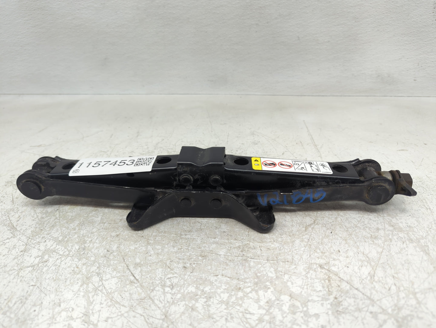 2014 Dodge Avenger Spare Scissor Car Jack - Oemusedautoparts1.com