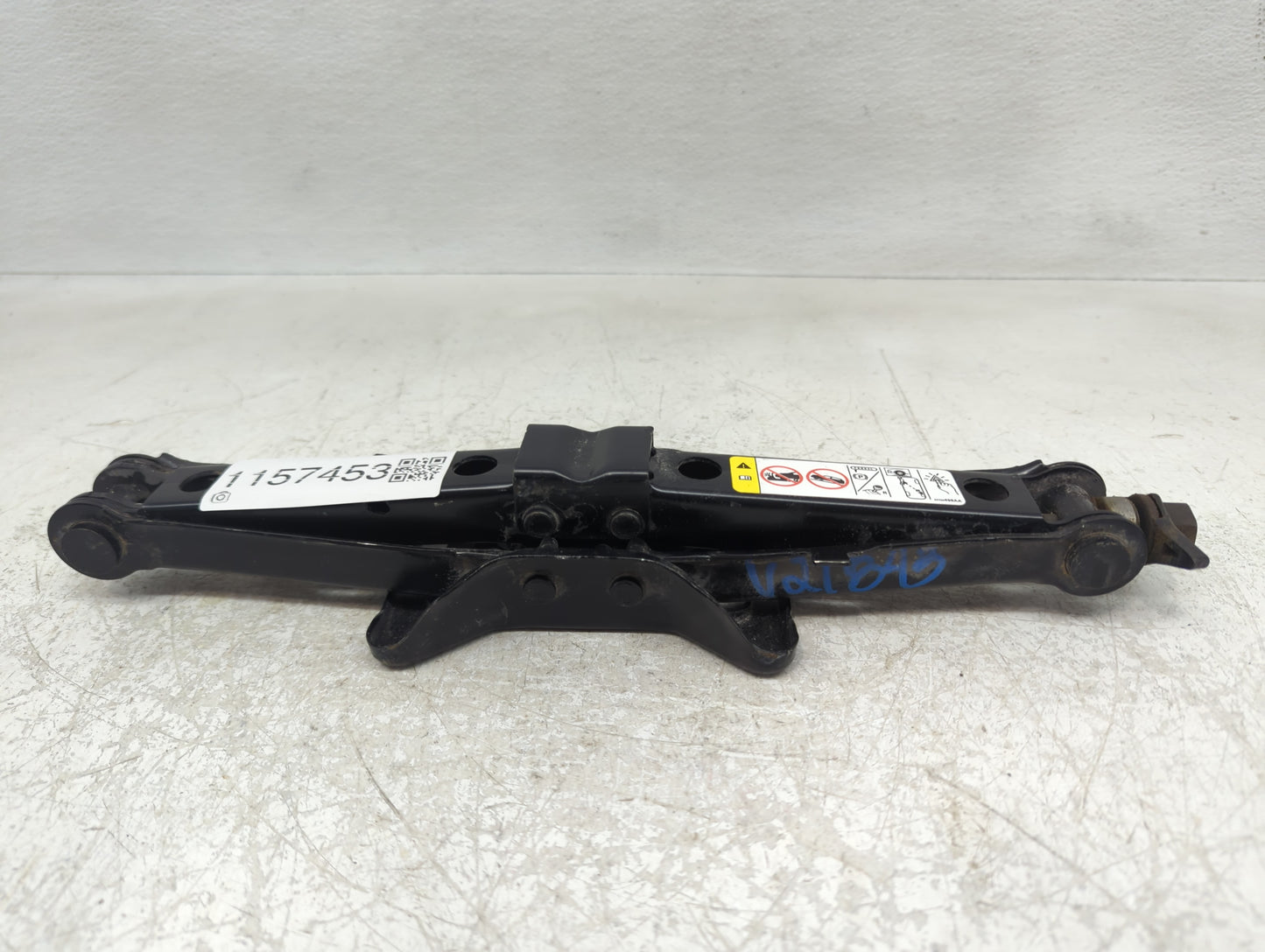 2014 Dodge Avenger Spare Scissor Car Jack - Oemusedautoparts1.com