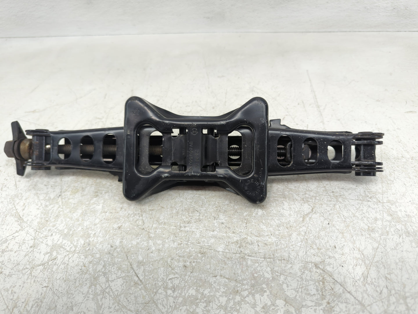 2014 Dodge Avenger Spare Scissor Car Jack - Oemusedautoparts1.com