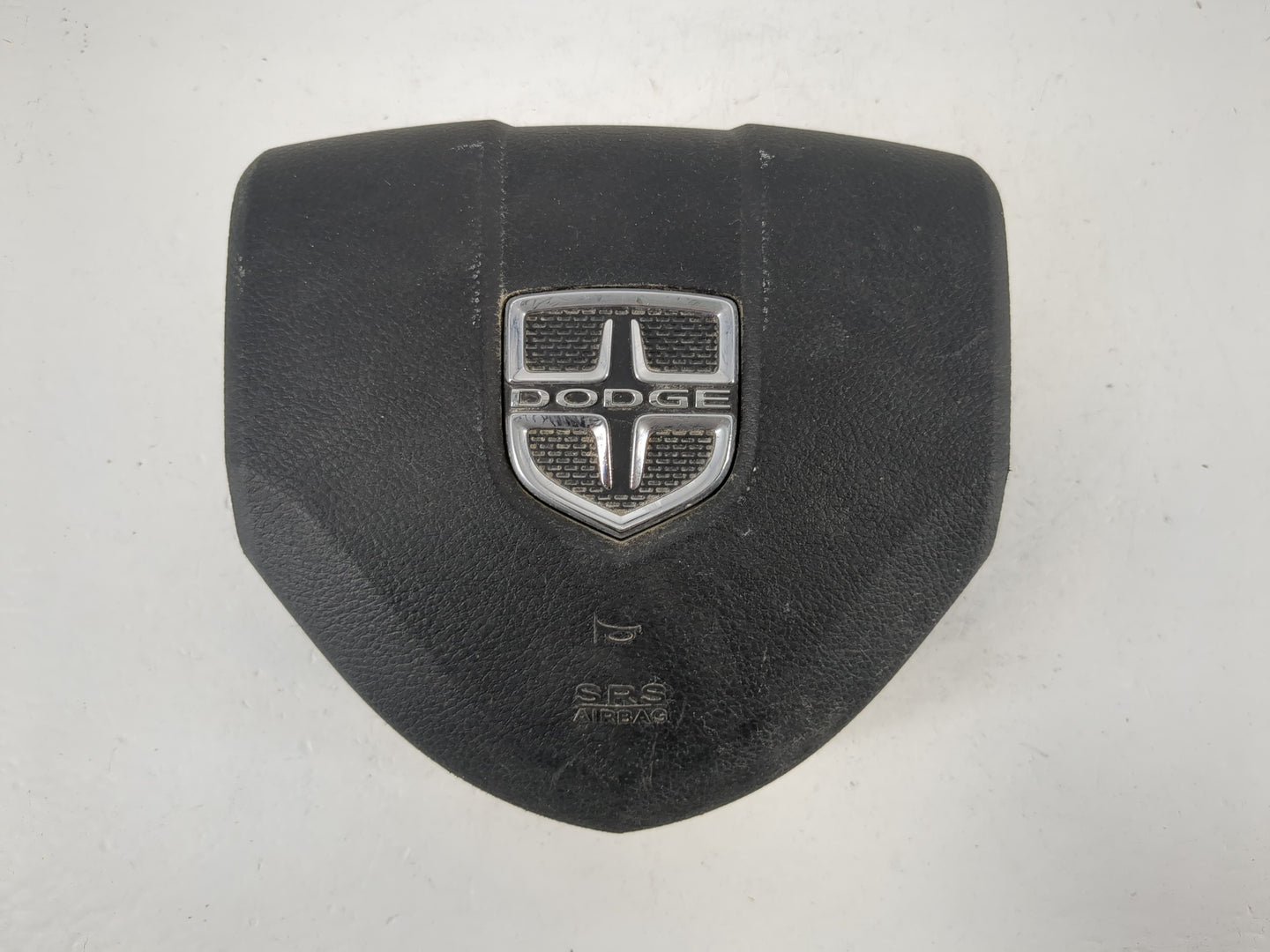 2011-2014 Dodge Avenger Air Bag Driver Left Steering Wheel Mounted P/N:P1TV57DX9AD Fits Fits 2011 2012 2013 2014 OEM Used Au