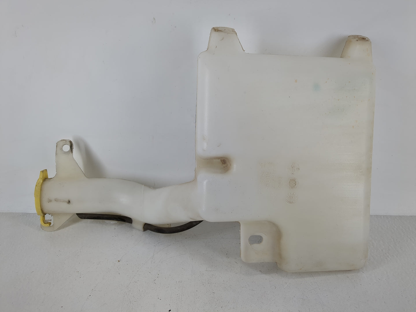 2011-2014 Dodge Avenger Windshield Washer Fluid Reservoir Bottle Oem - Oemusedautoparts1.com