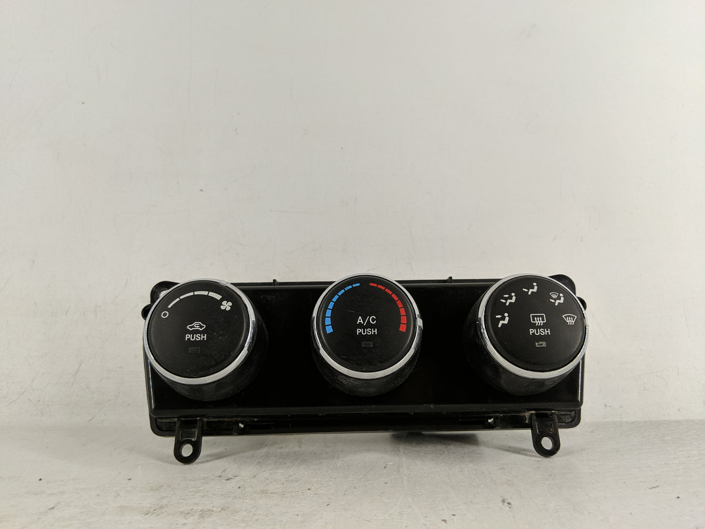 2010-2014 Dodge Avenger Climate Control Module Temperature AC/Heater Replacement P/N:1TT70DX9AC Fits Fits 2010 2011 2012 201