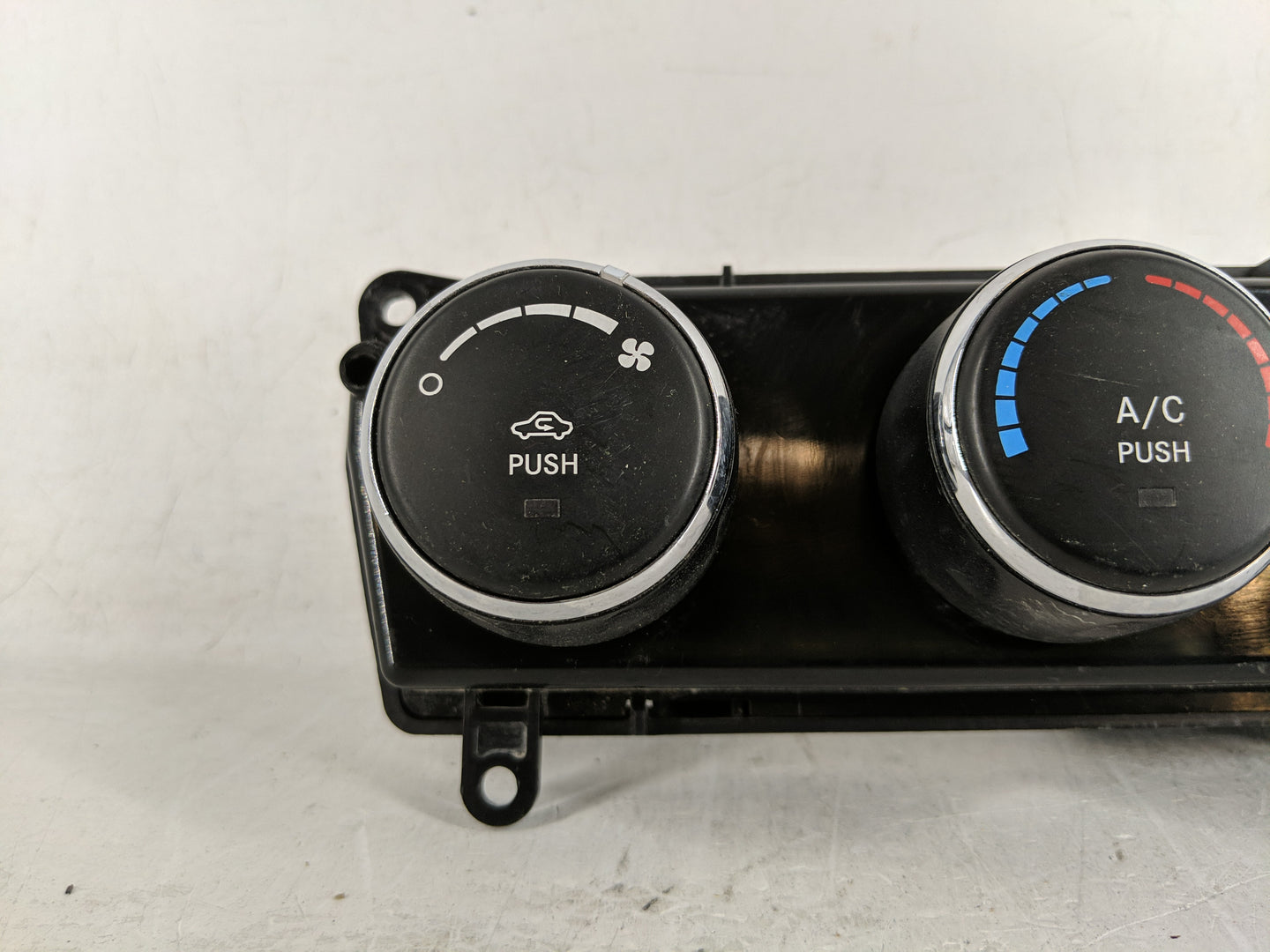 2010-2014 Dodge Avenger Climate Control Module Temperature AC/Heater Replacement P/N:1TT70DX9AC Fits Fits 2010 2011 2012 201