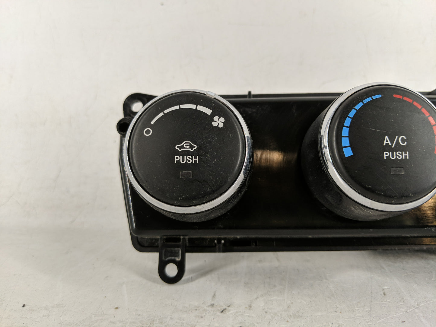 2010-2014 Dodge Avenger Climate Control Module Temperature AC/Heater Replacement P/N:1TT70DX9AC Fits Fits 2010 2011 2012 201