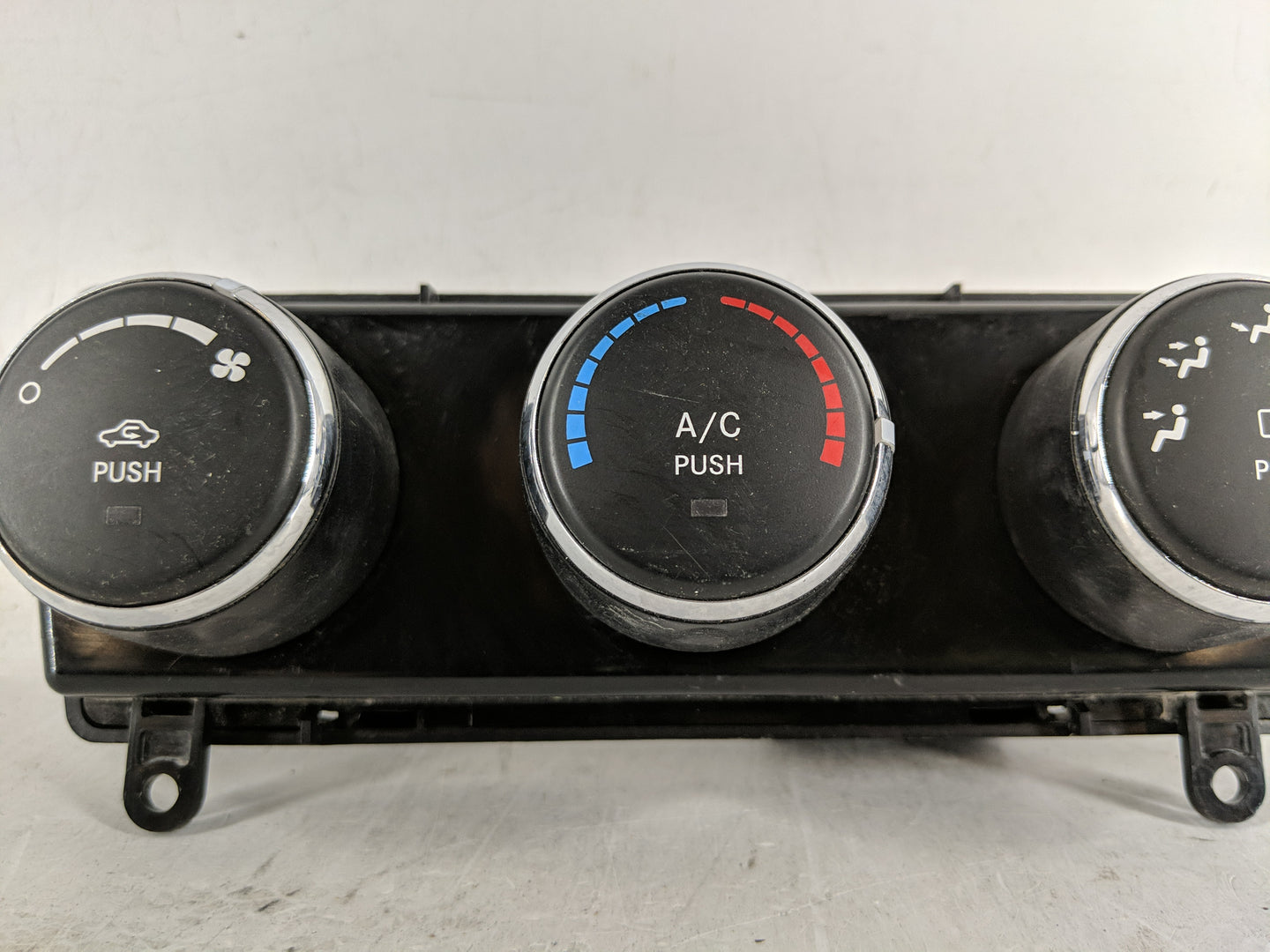 2010-2014 Dodge Avenger Climate Control Module Temperature AC/Heater Replacement P/N:1TT70DX9AC Fits Fits 2010 2011 2012 201