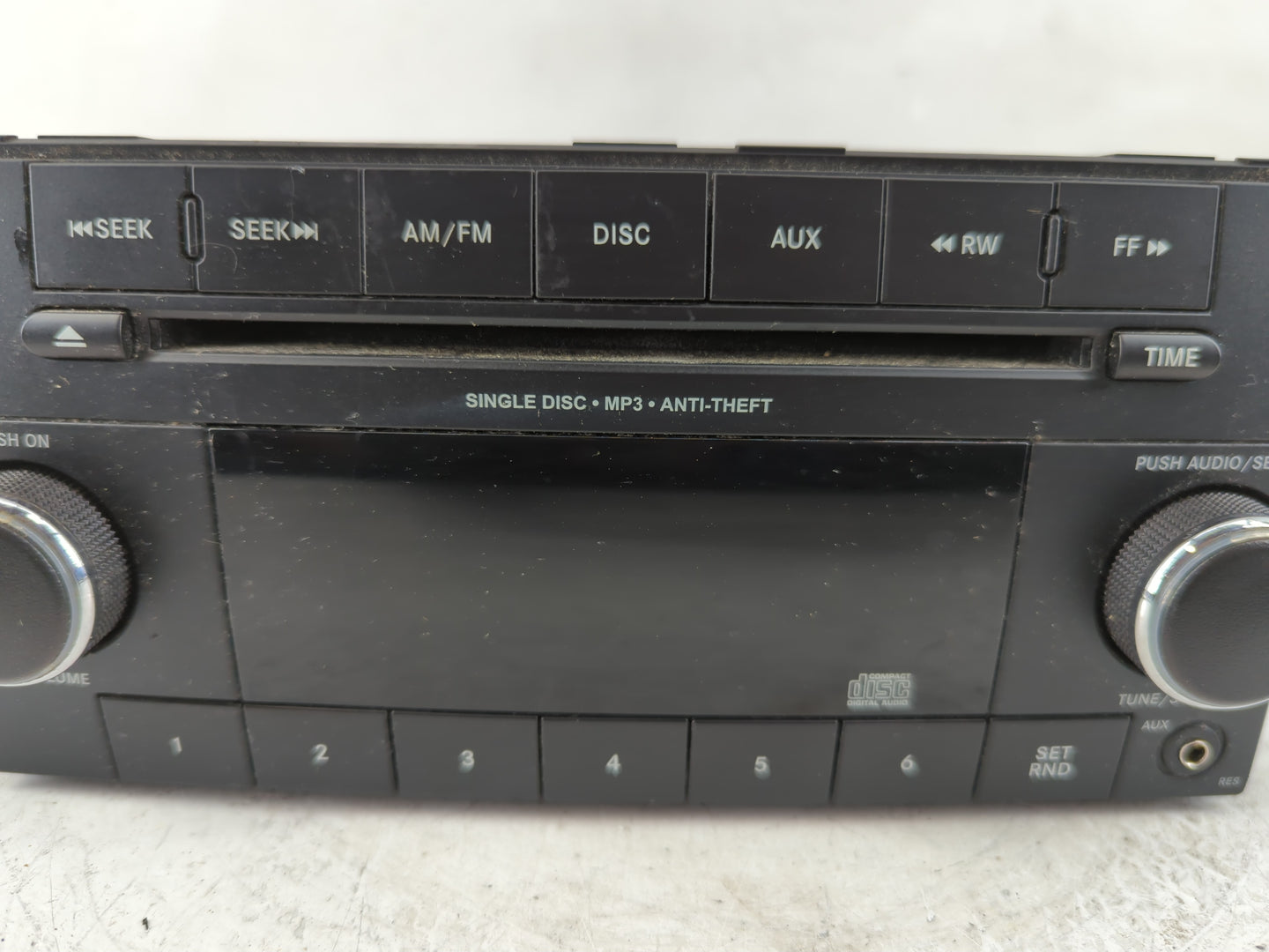 2013-2014 Dodge Avenger Radio AM FM Cd Player Receiver Replacement P/N:P05091195AC Fits Fits 2013 2014 OEM Used Auto Parts -