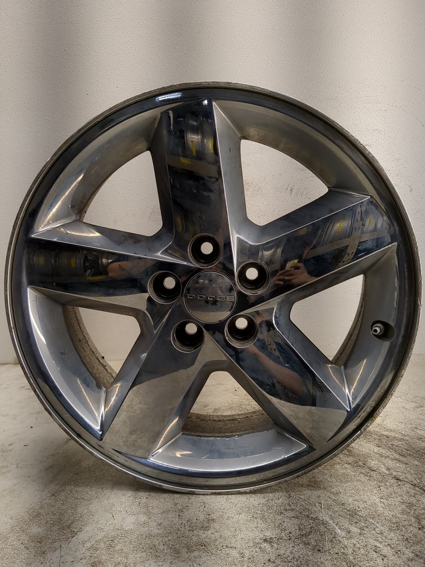 2008-2014 Dodge Avenger Oem Wheel Rim - Oemusedautoparts1.com