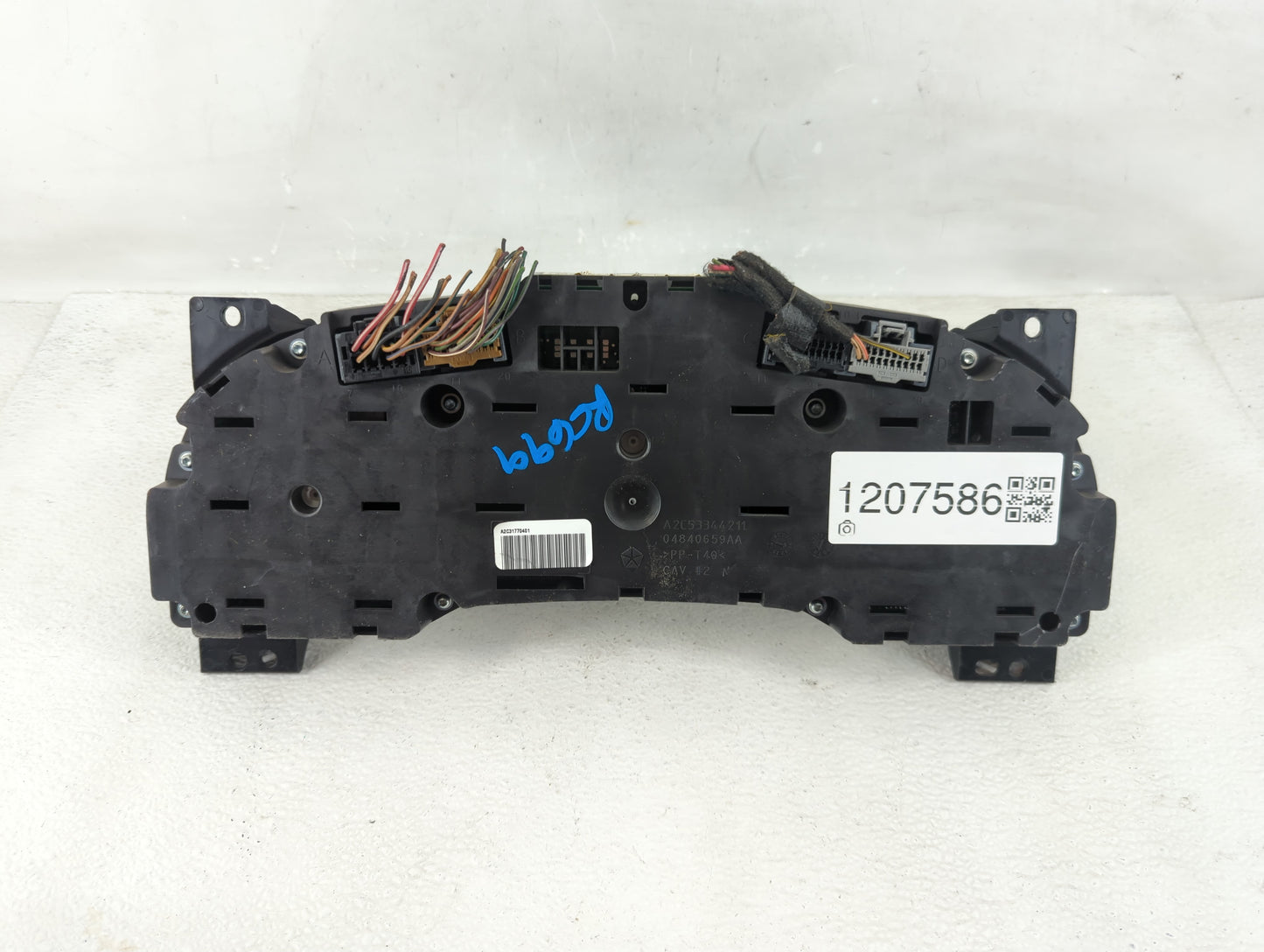 2011-2014 Dodge Avenger Instrument Cluster Speedometer Gauges P/N:P56046511AF Fits Fits 2011 2012 2013 2014 OEM Used Auto Pa