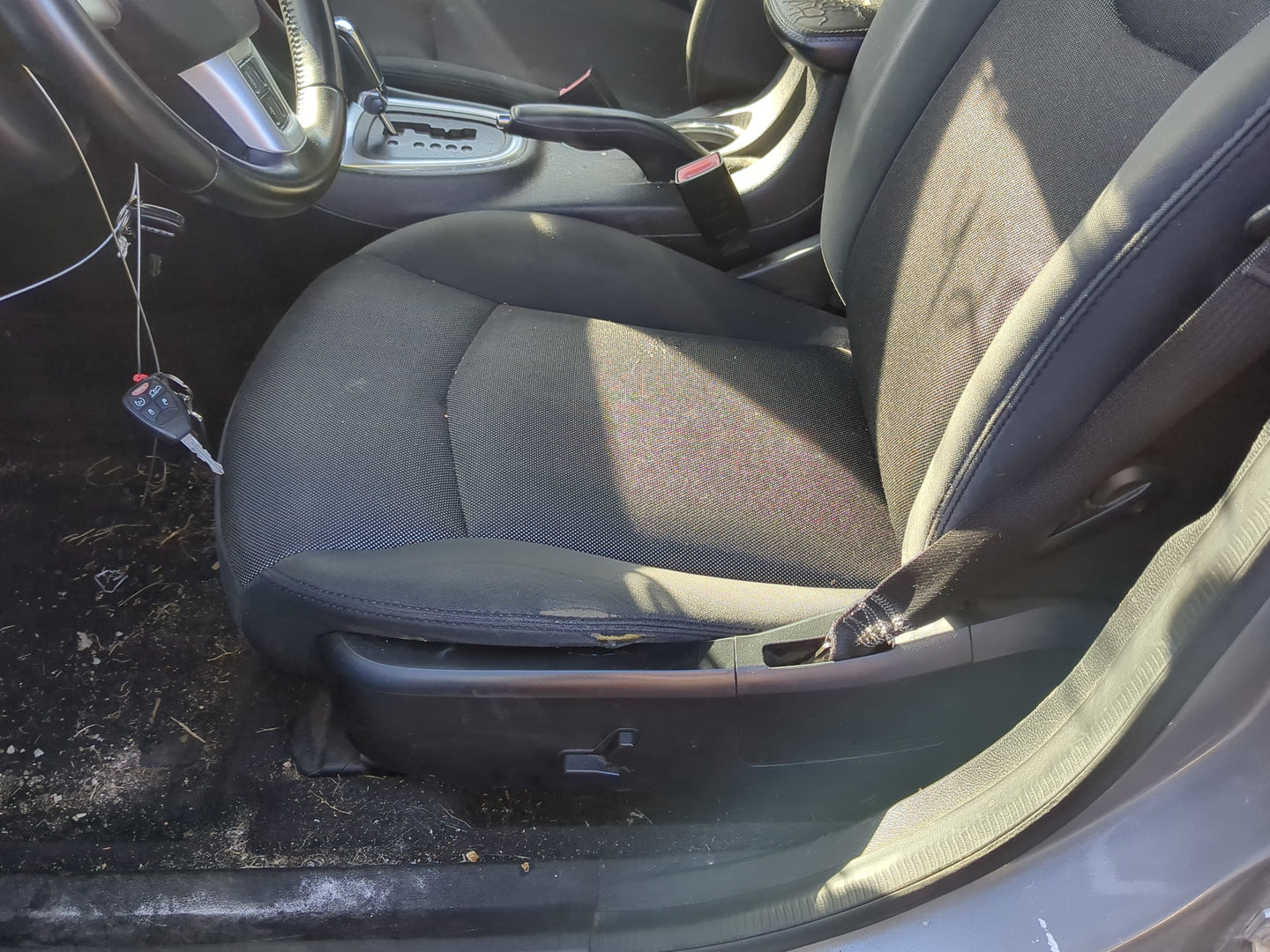 2011-2014 Dodge Avenger Driver Front Seat Oem - Oemusedautoparts1.com