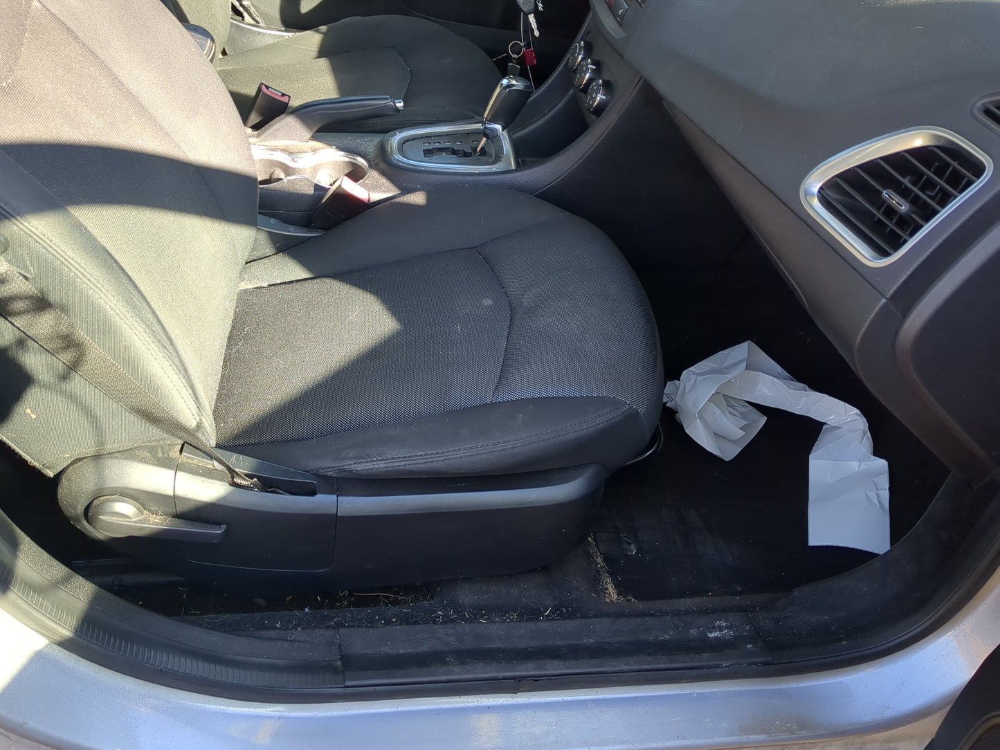 2011-2014 Dodge Avenger Passenger Front Seat Oem - Oemusedautoparts1.com