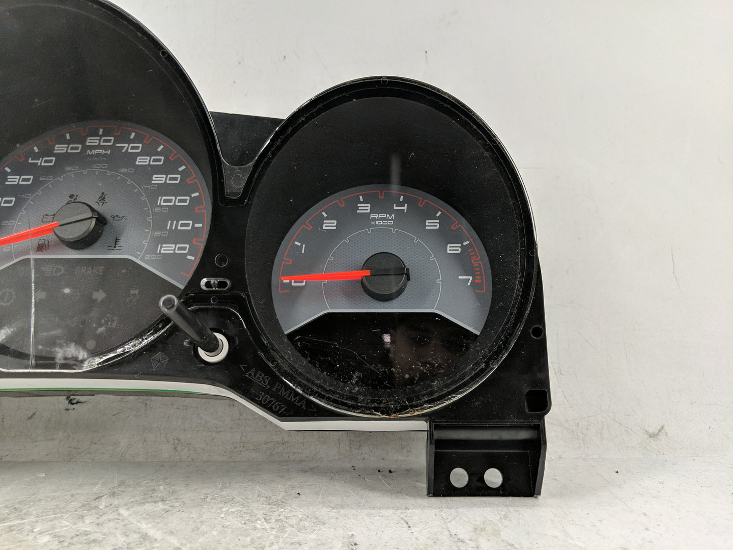 2011-2014 Dodge Avenger Instrument Cluster Speedometer Gauges P/N:T5KQI330345906 P56046513AH Fits Fits 2011 2012 2013 2014 O