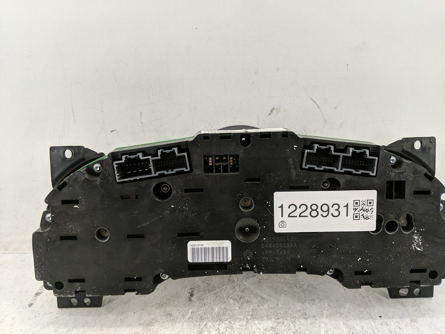 2011-2014 Dodge Avenger Instrument Cluster Speedometer Gauges P/N:T5KQI330345906 P56046513AH Fits Fits 2011 2012 2013 2014 O