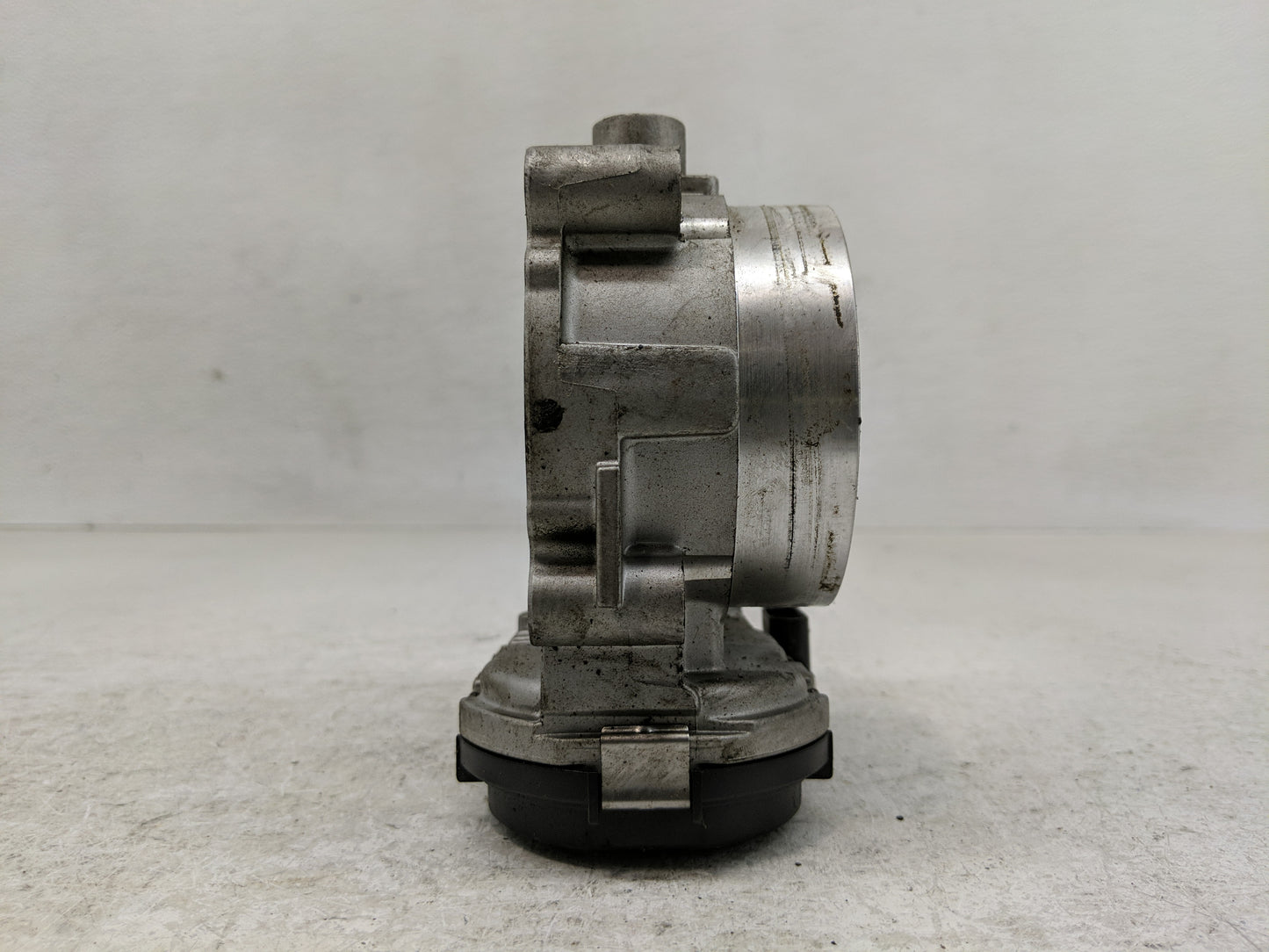 2014 Dodge Avenger Throttle Body P/N:0280 750 570 05184349AC Fits OEM Used Auto Parts - Oemusedautoparts1.com