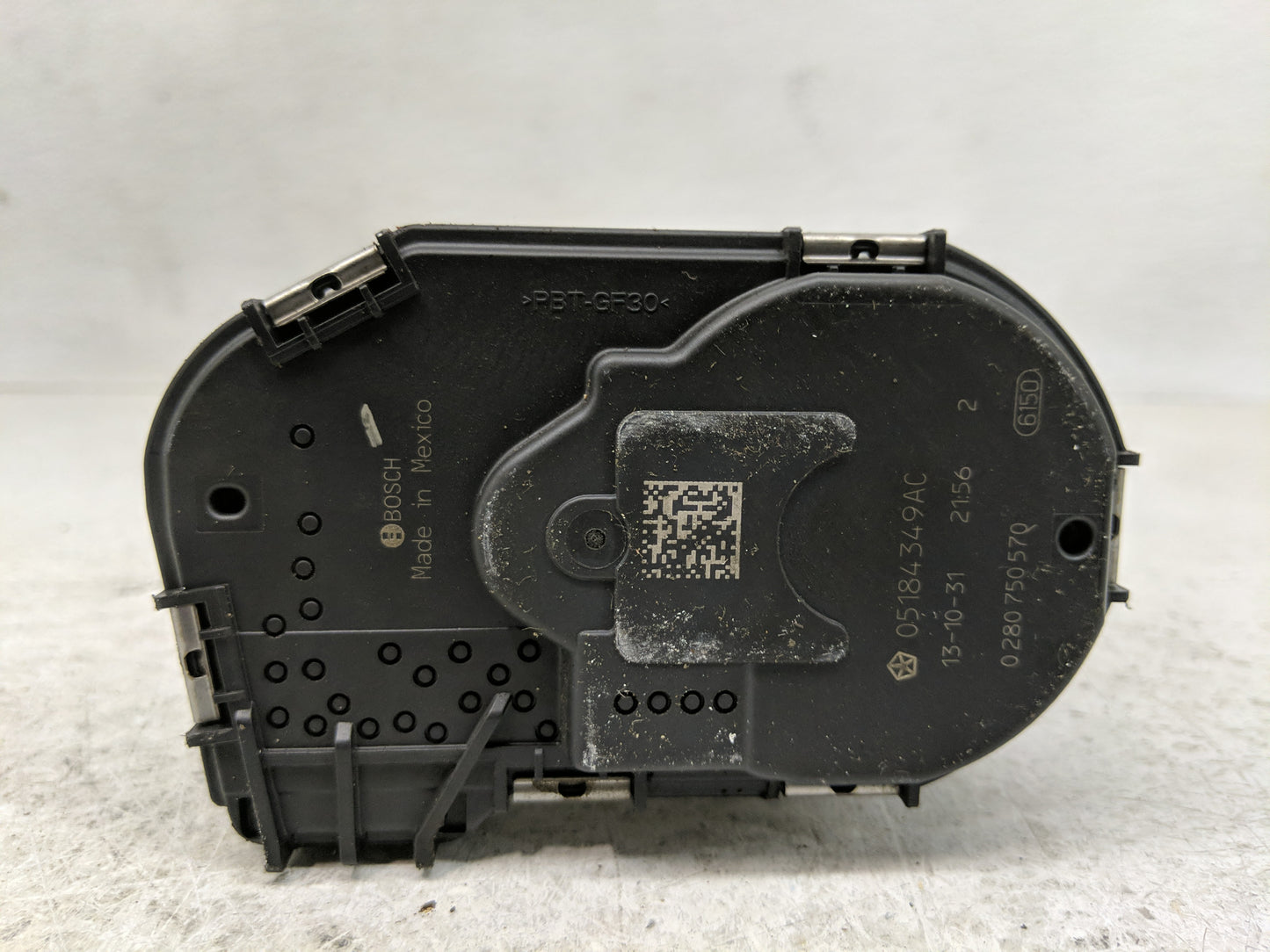 2014 Dodge Avenger Throttle Body P/N:0280 750 570 05184349AC Fits OEM Used Auto Parts - Oemusedautoparts1.com