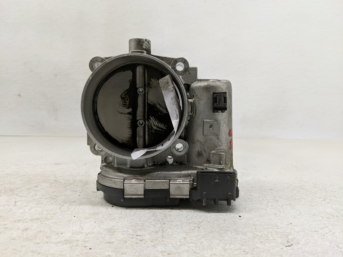 2014 Dodge Avenger Throttle Body P/N:0280 750 570 05184349AC Fits OEM Used Auto Parts - Oemusedautoparts1.com